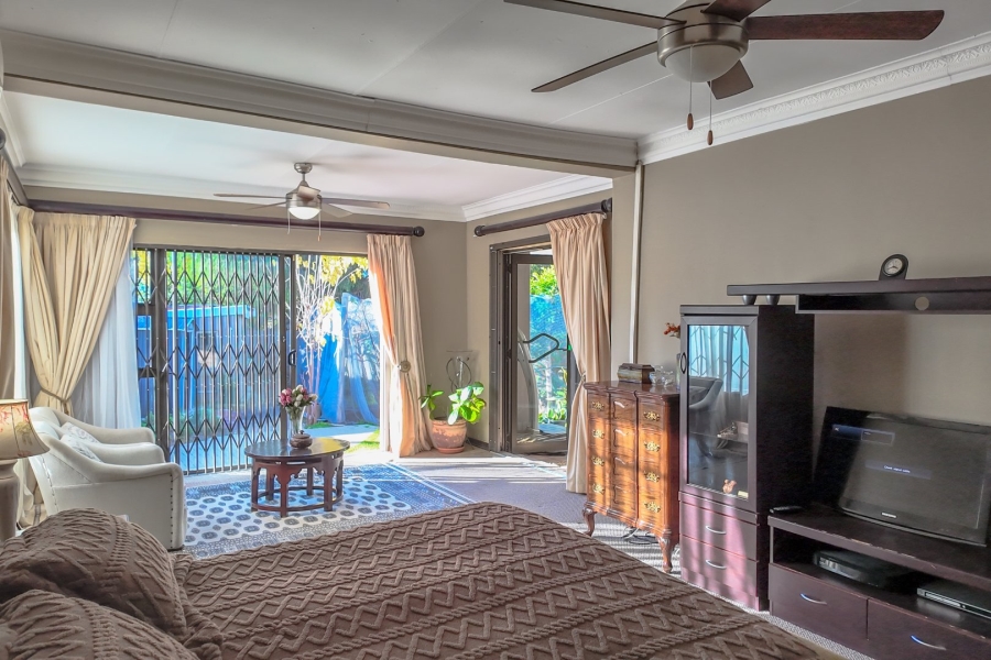 6 Bedroom Property for Sale in Heuwelsig Free State